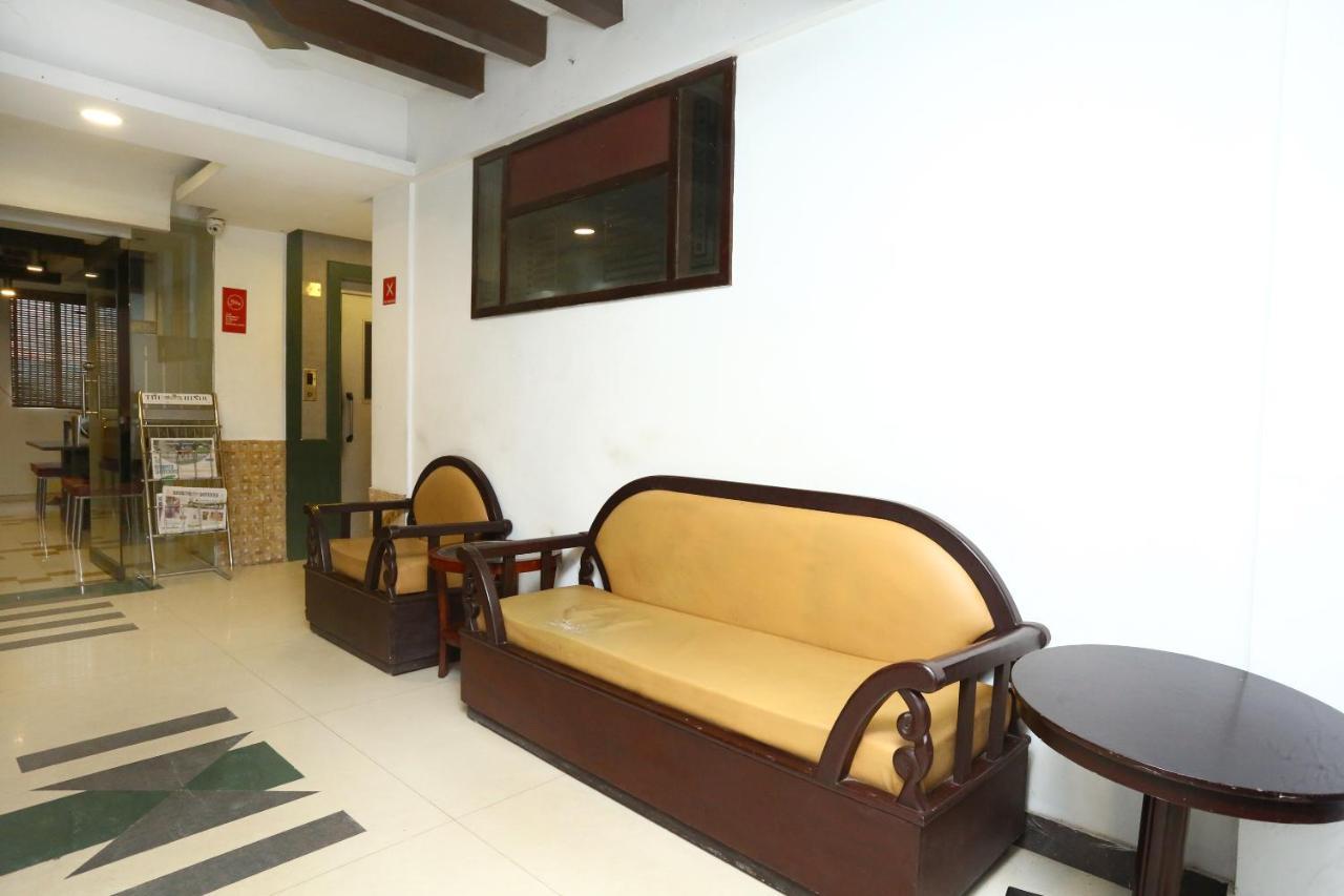 Oyo 15190 Select Residency Hotel Kozhikode Exterior photo